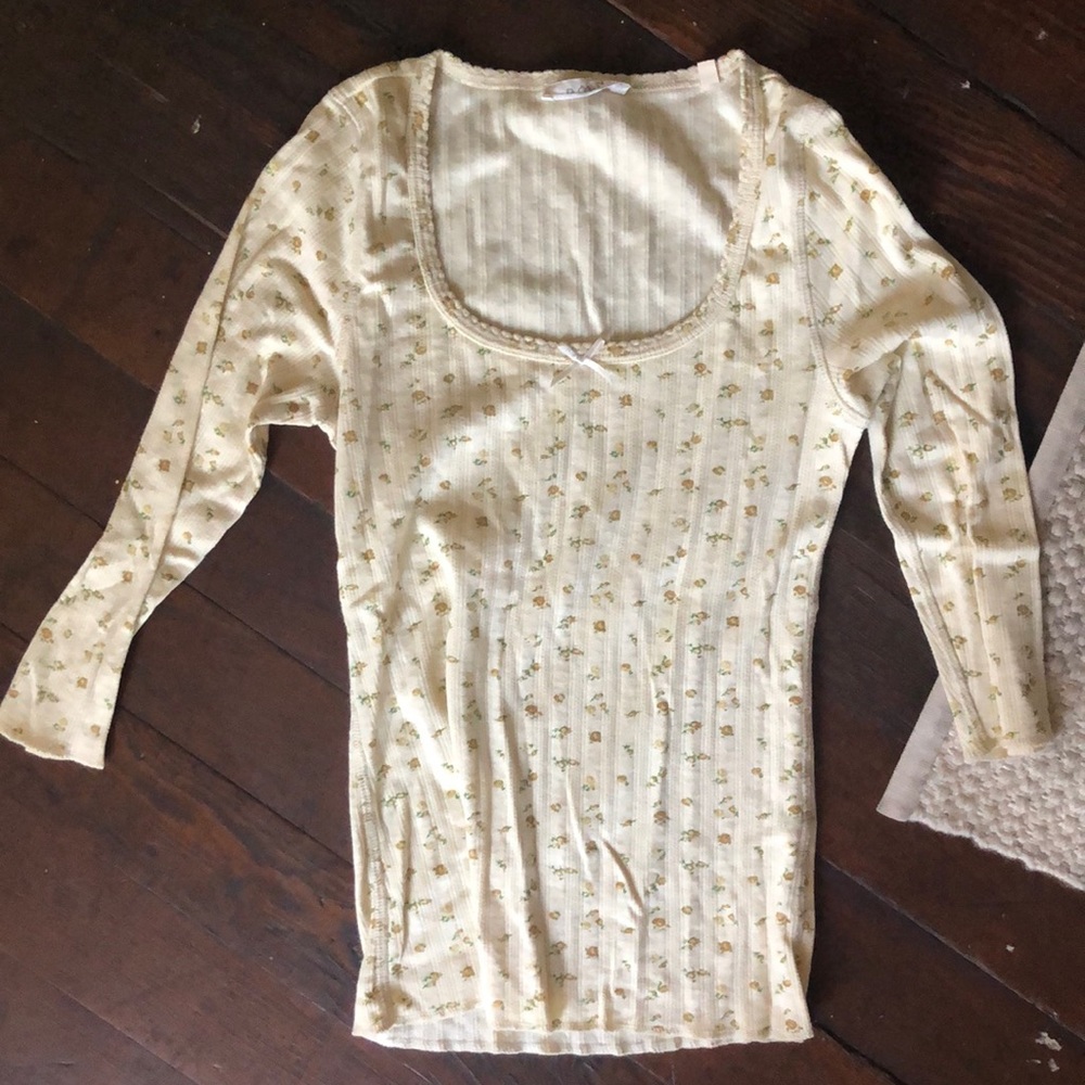 Doen yellow printed Pointelle tee